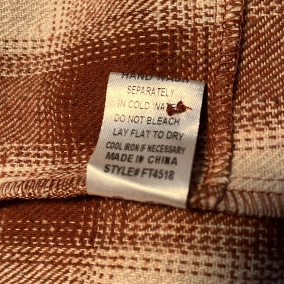 🥳HP🥳 FATE Plaid Two Tone Oversized Shacket - Picture 9 of 11